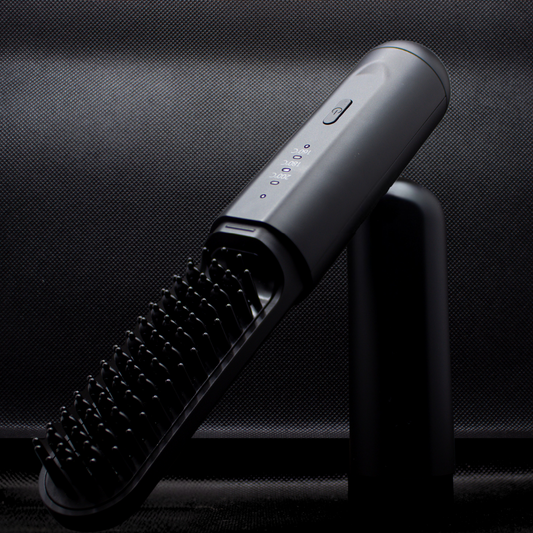 The Gentleman’s Kit (Includes Wireless + Heated Styling Brush)