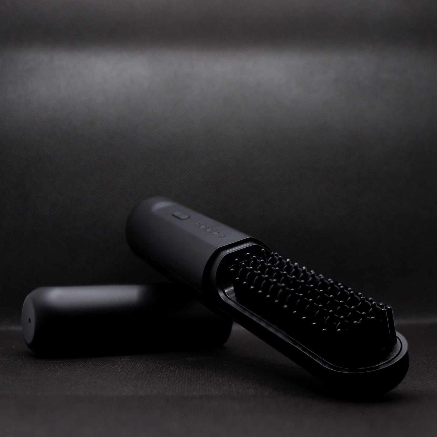 The Bearded Legend Kit - Heated Beard Styling Brush 2.0 (Wireless + Rechargeable) Included